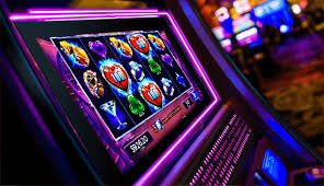 Hip Hop Panda slot grid showing five-by-five layout with panda and drum symbols forming winning cluster